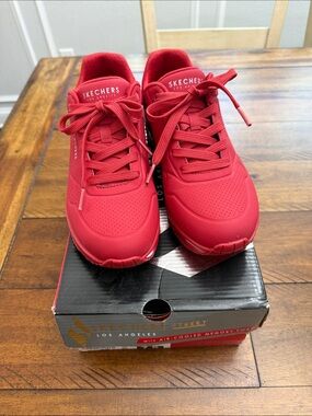 Skechers Street LA Womens Red Lace-Up Sneakers sz 7.5